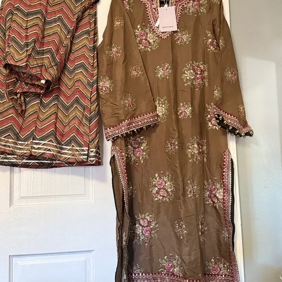Ethnic Indian Wear Brown and Pink Long Sleeve kameez with palazzo - Picture 1 of 7